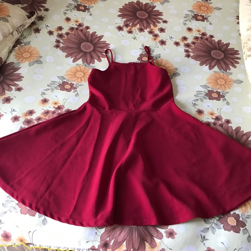 Dress - Picture 2 of 3